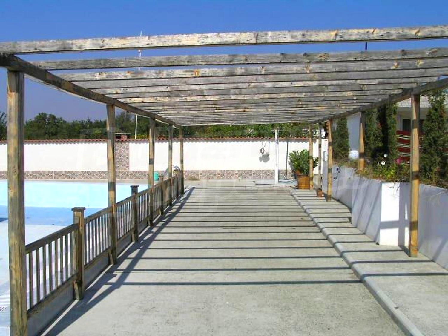 Gallery Picture 13