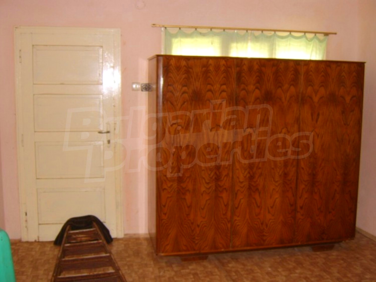 Gallery Picture 9