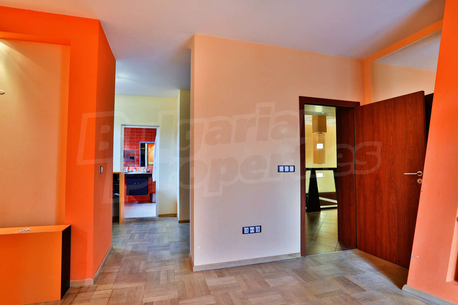 Gallery Picture 16