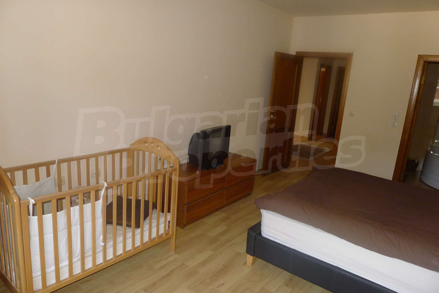 Gallery Picture 15