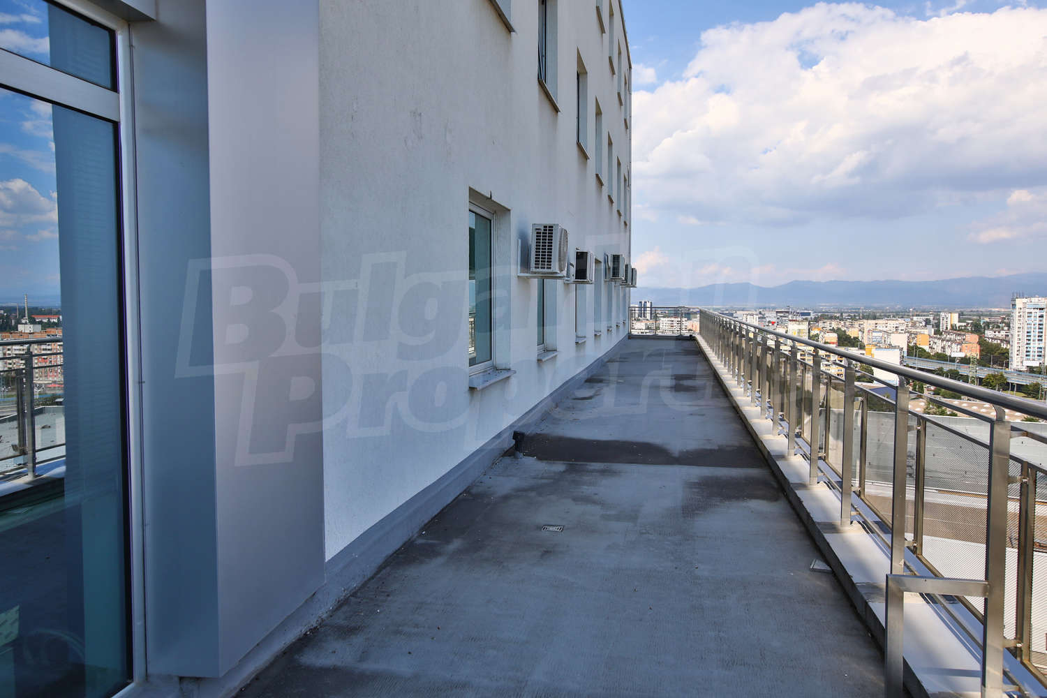Gallery Picture 27