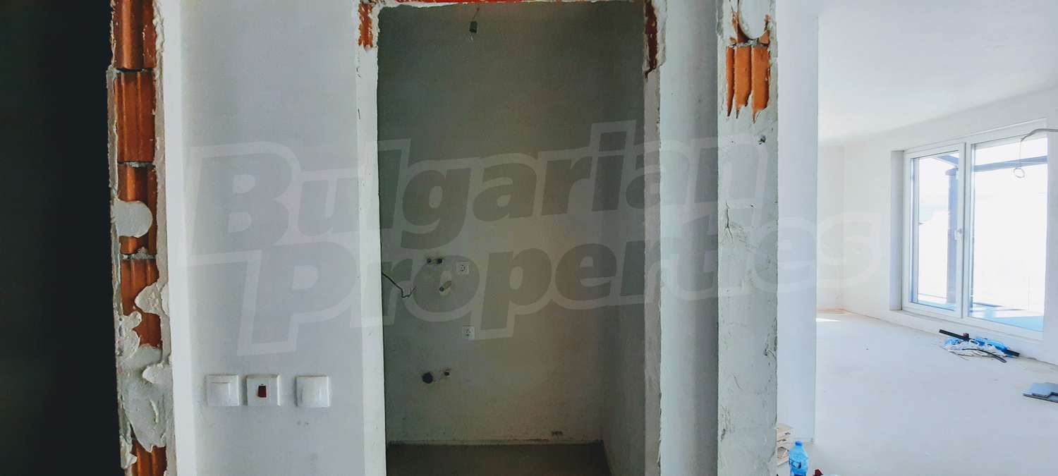 Gallery Picture 12