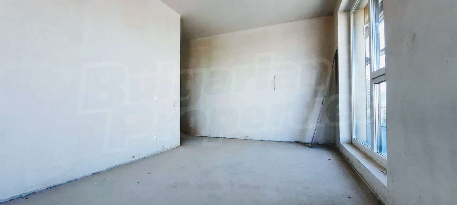 Gallery Picture 15