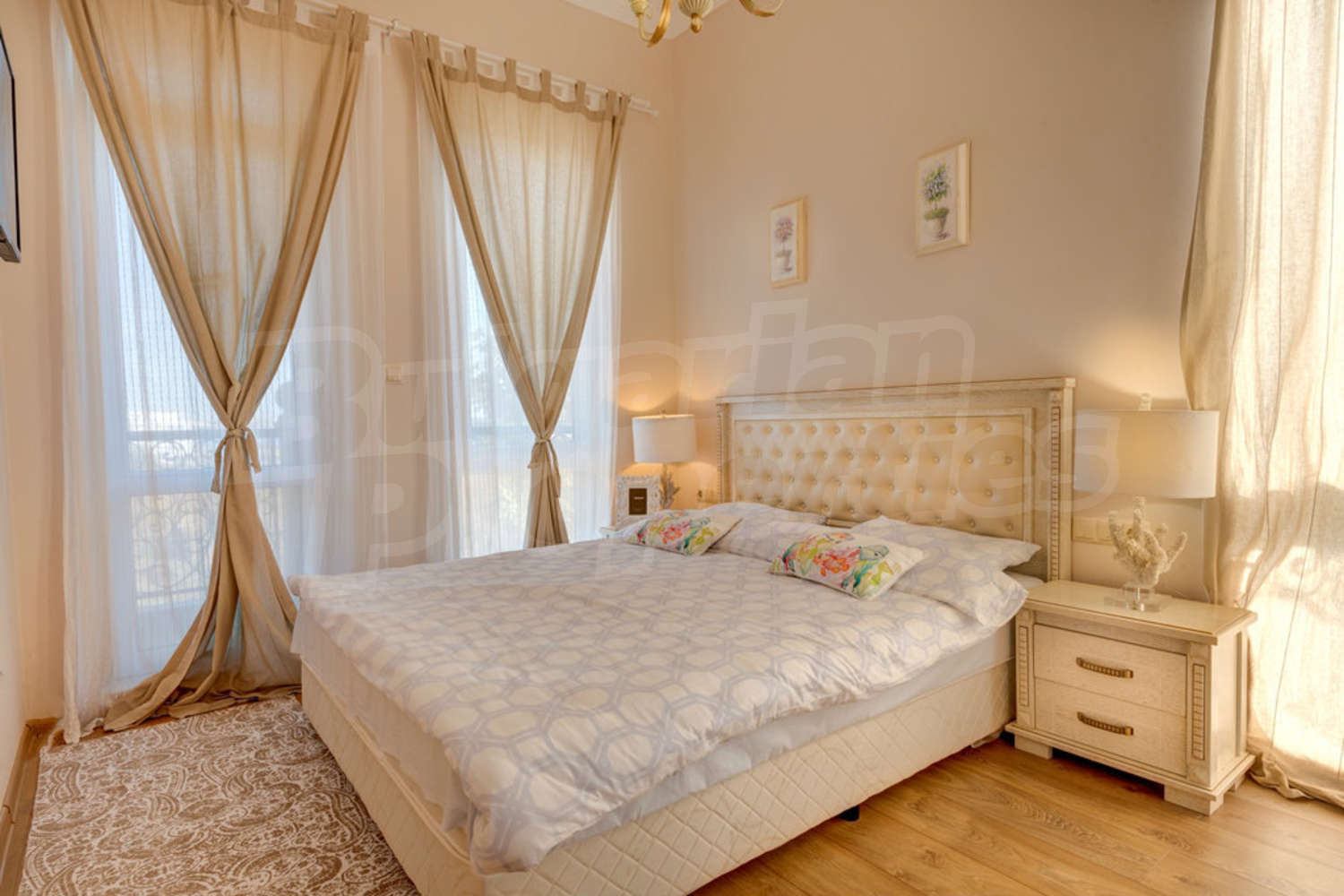 Gallery Picture 17