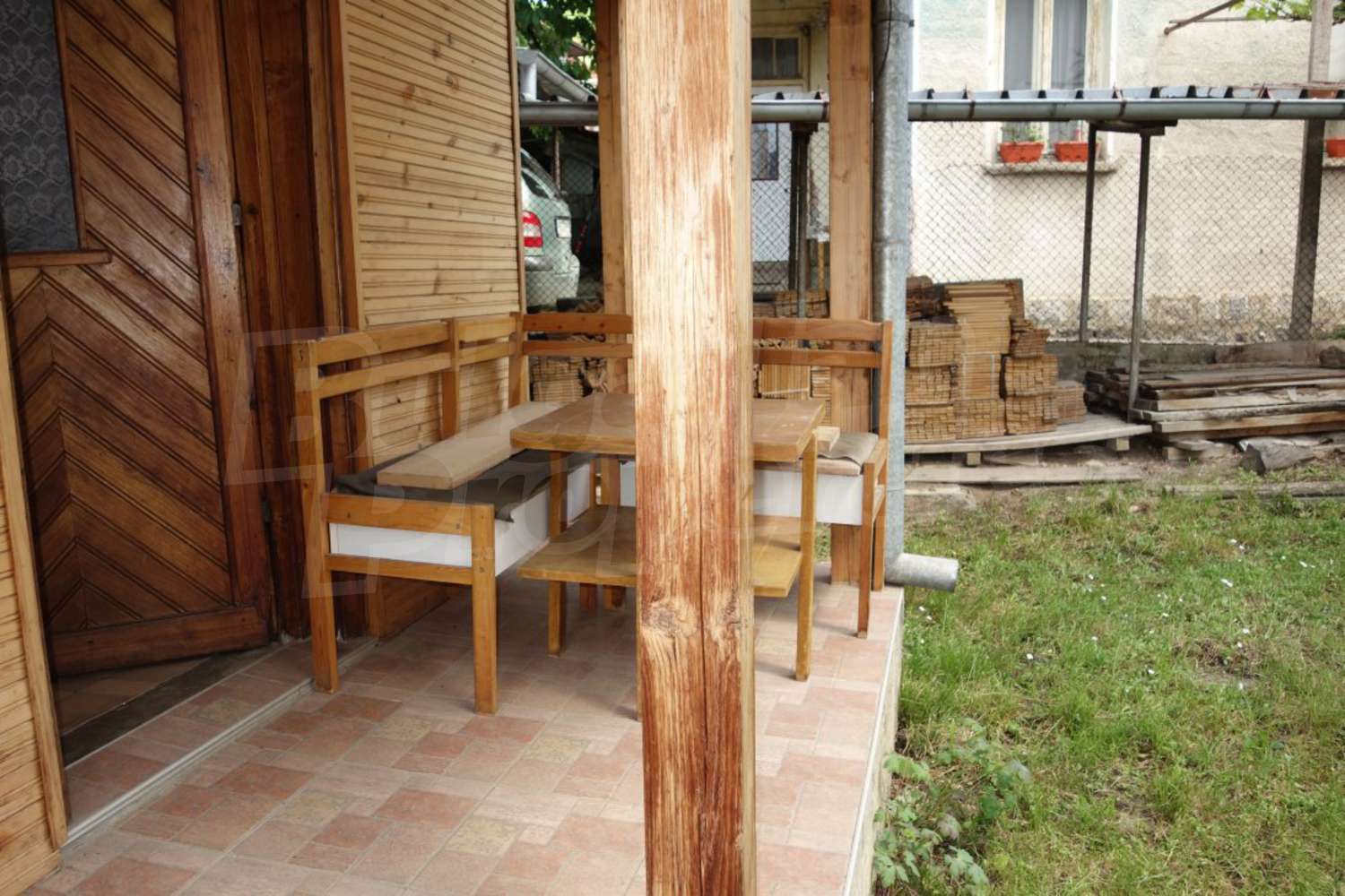 Gallery Picture 6