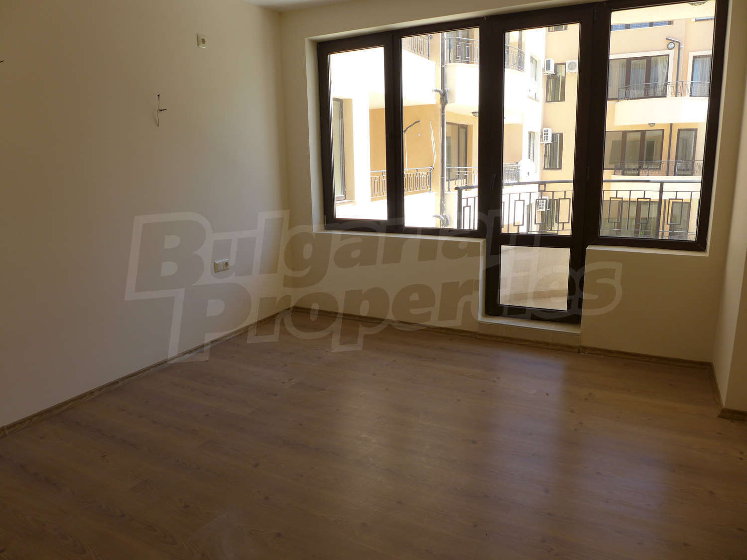 Gallery Picture 33