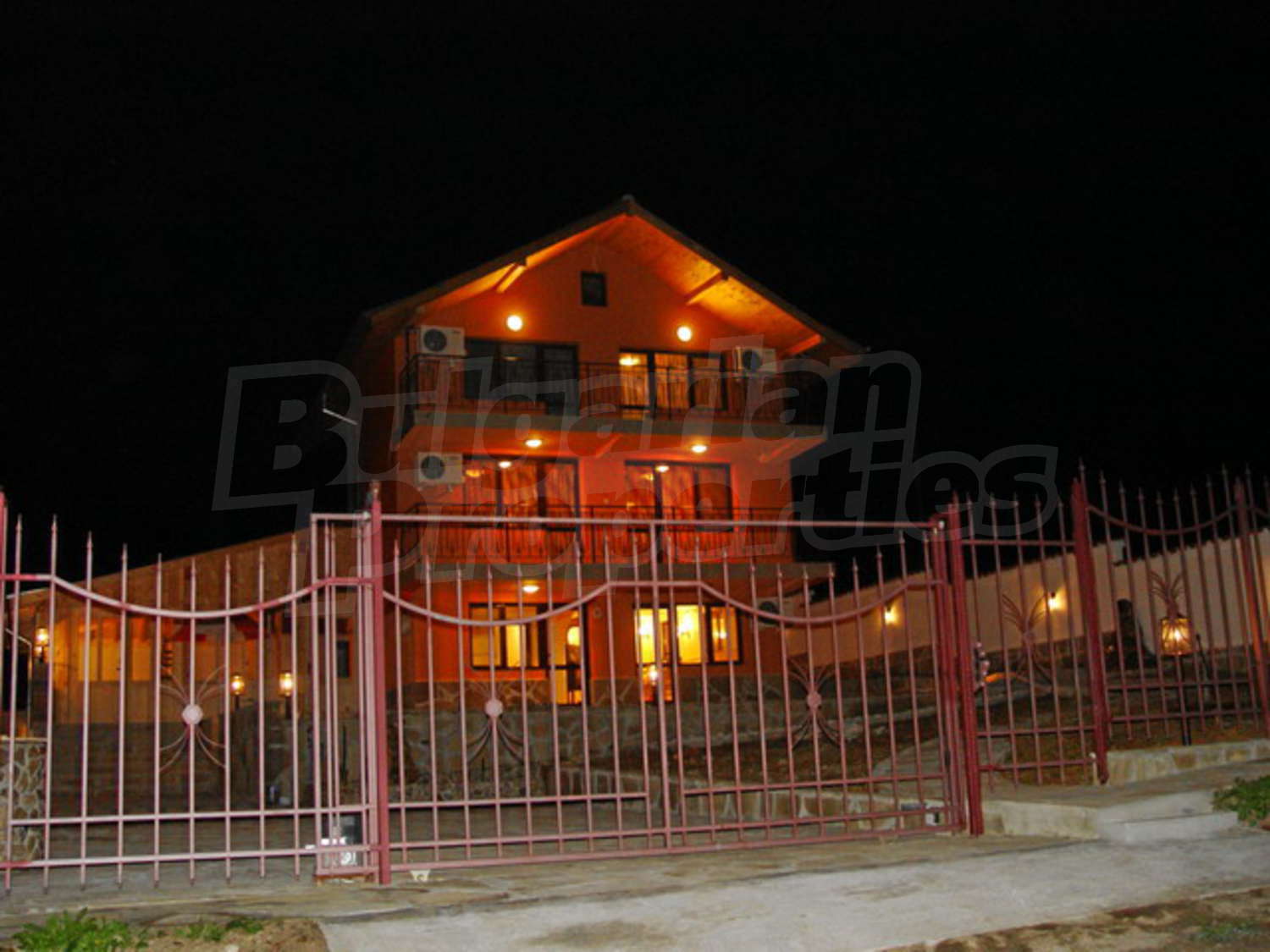 Gallery Picture 6