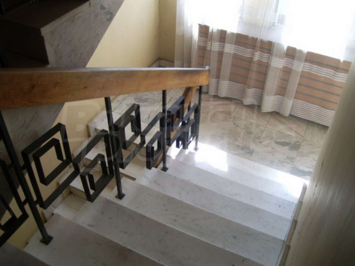 Gallery Picture 23