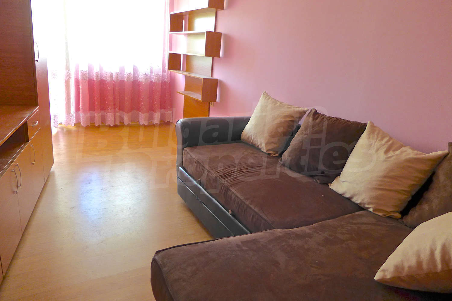 Gallery Picture 2