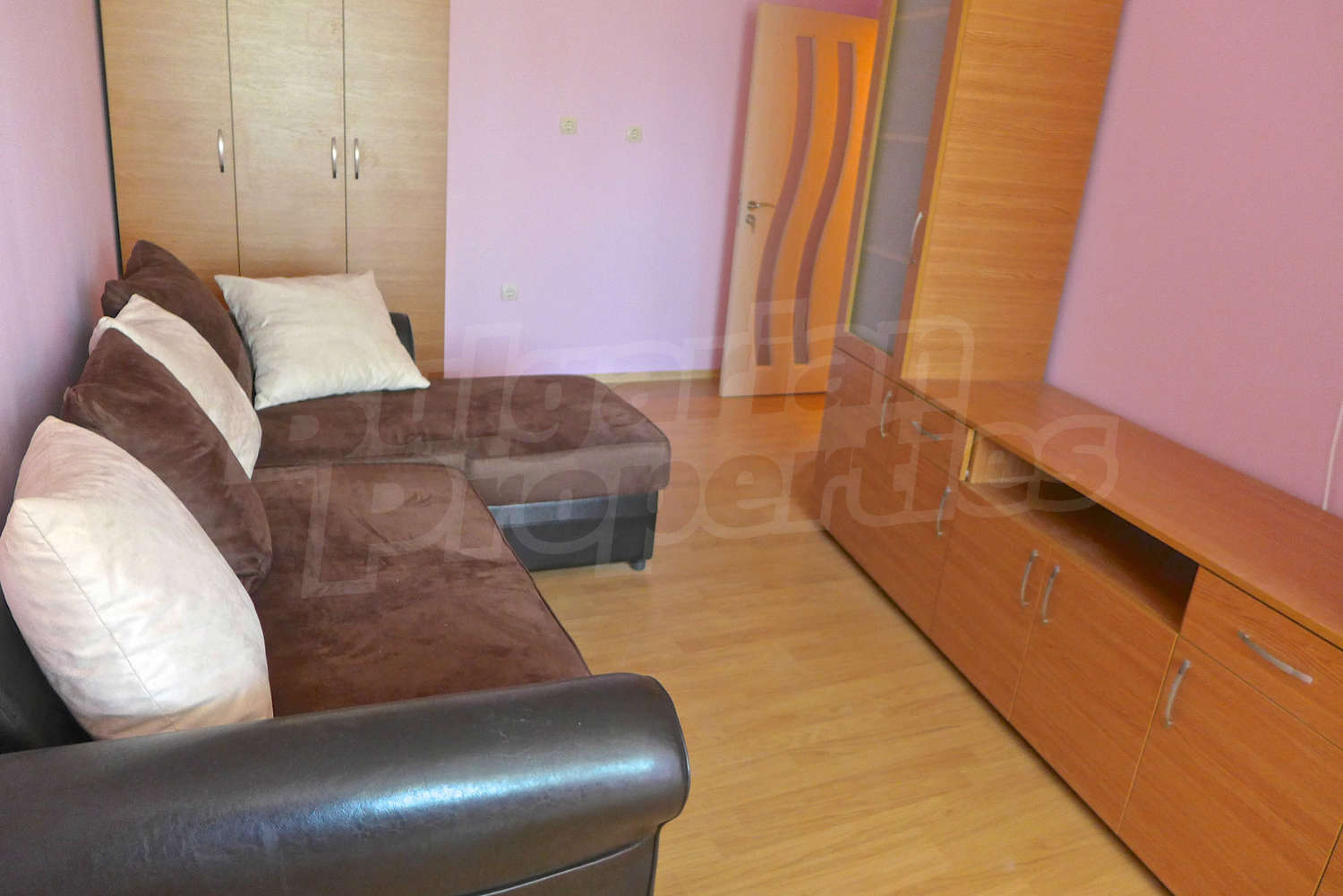 Gallery Picture 3