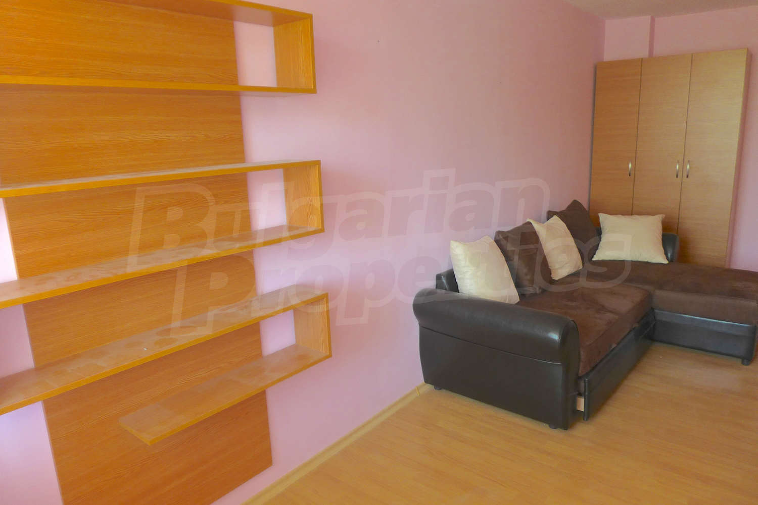 Gallery Picture 4