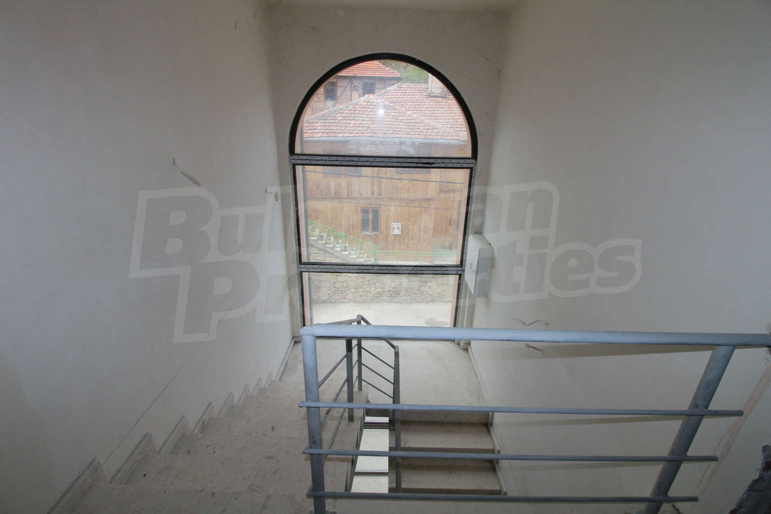 Gallery Picture 37