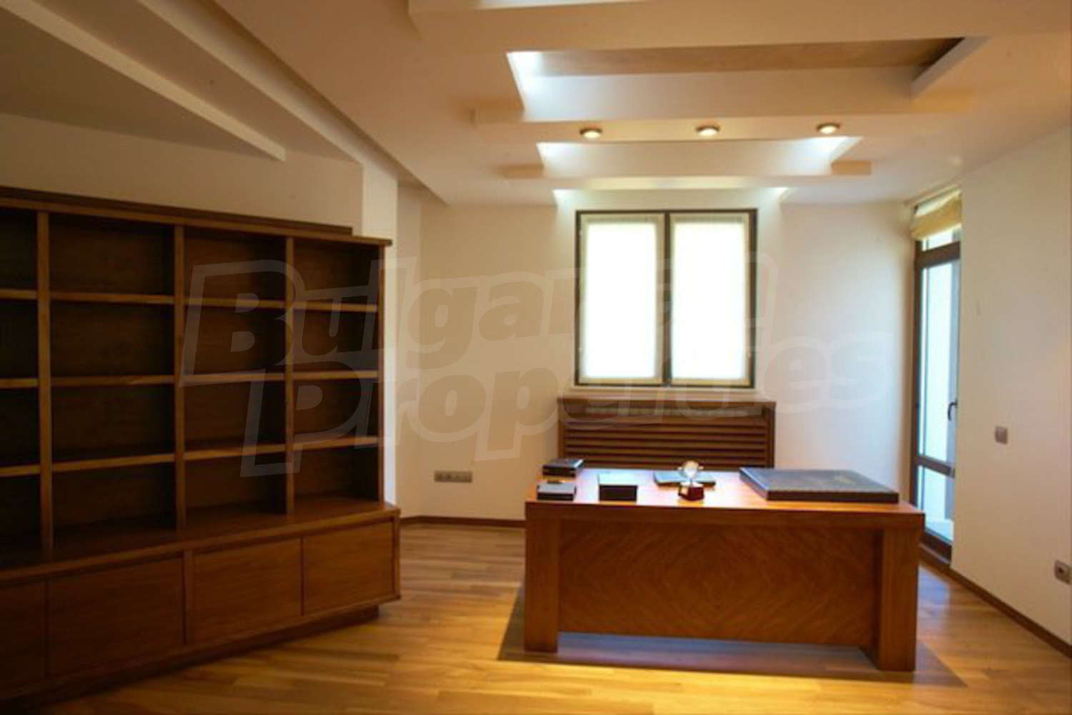 Gallery Picture 34