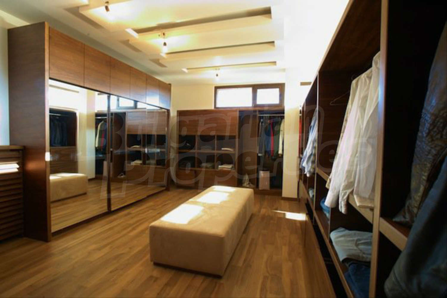 Gallery Picture 41