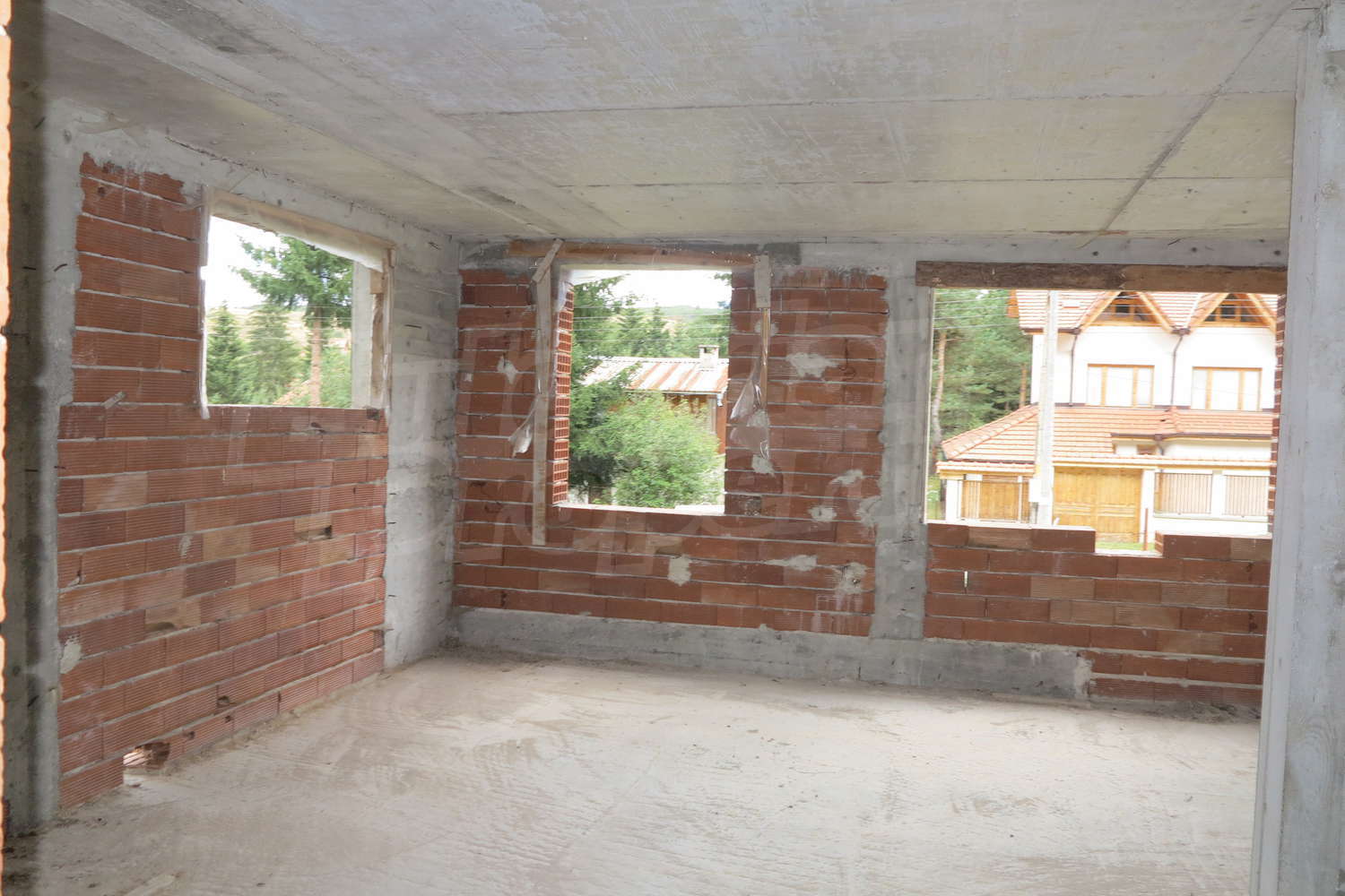 Gallery Picture 15