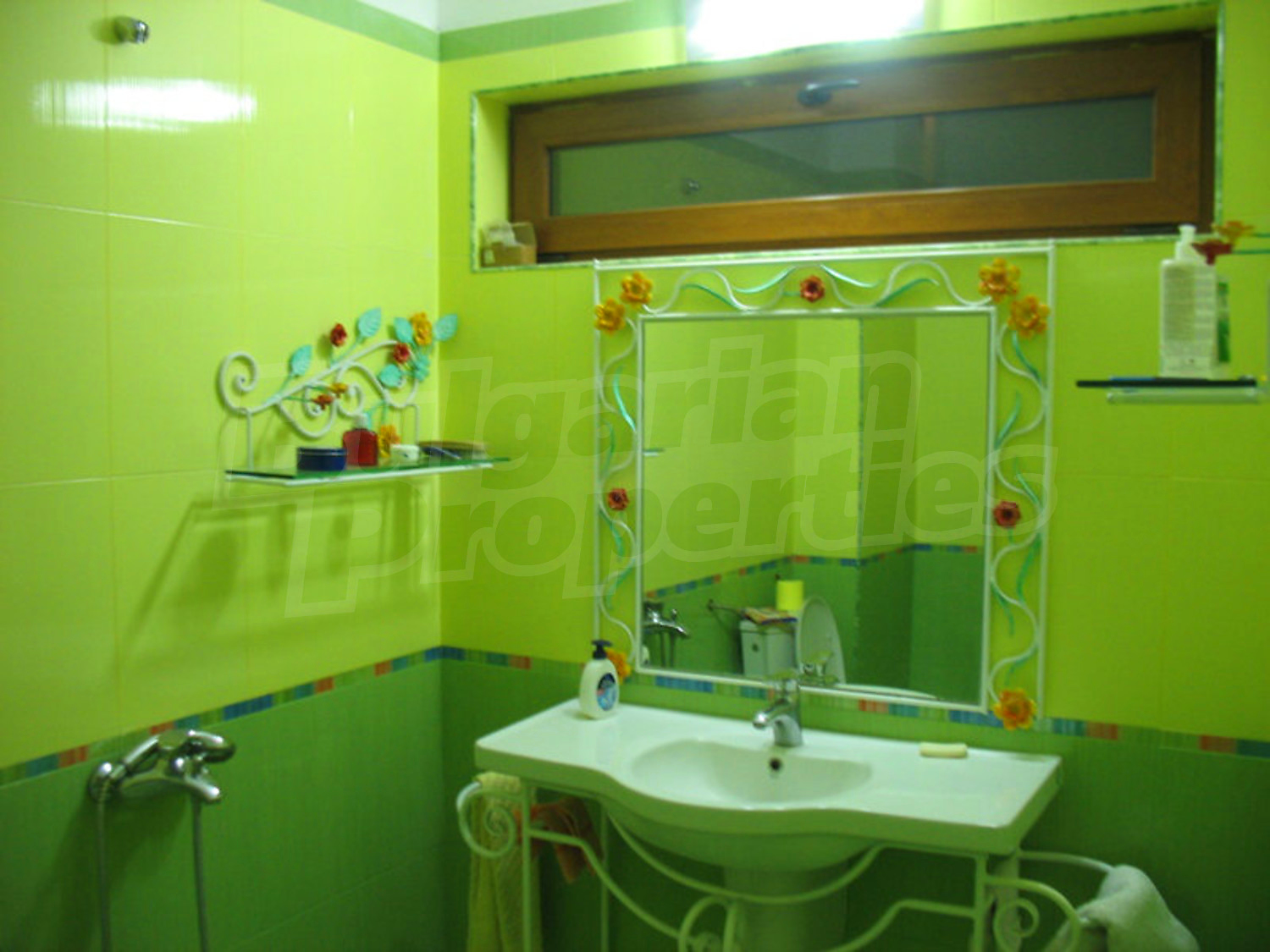 Gallery Picture 12