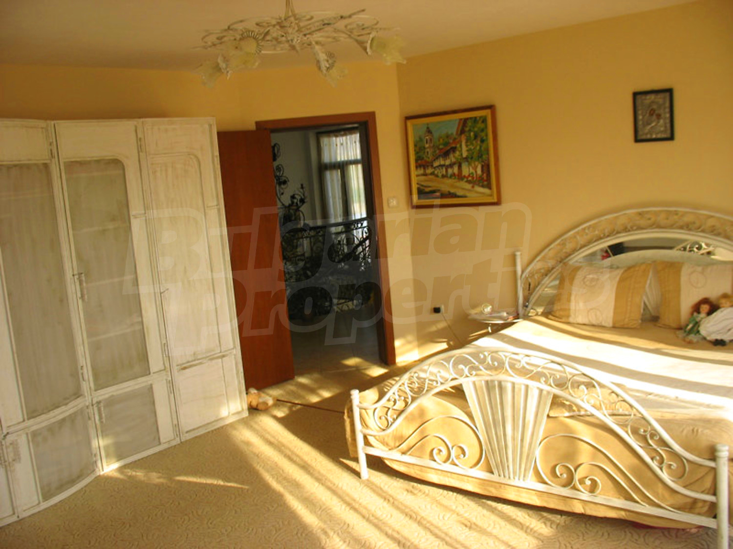 Gallery Picture 15