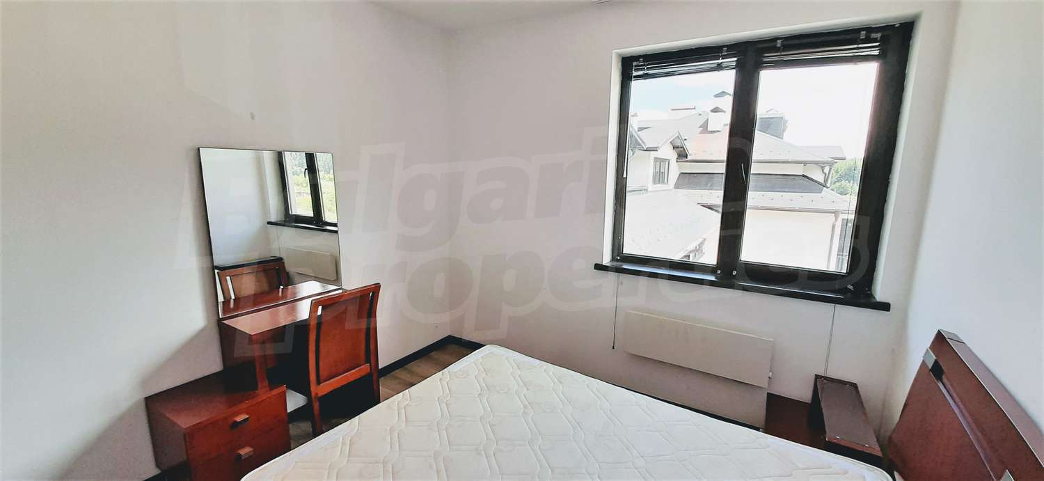 Gallery Picture 10
