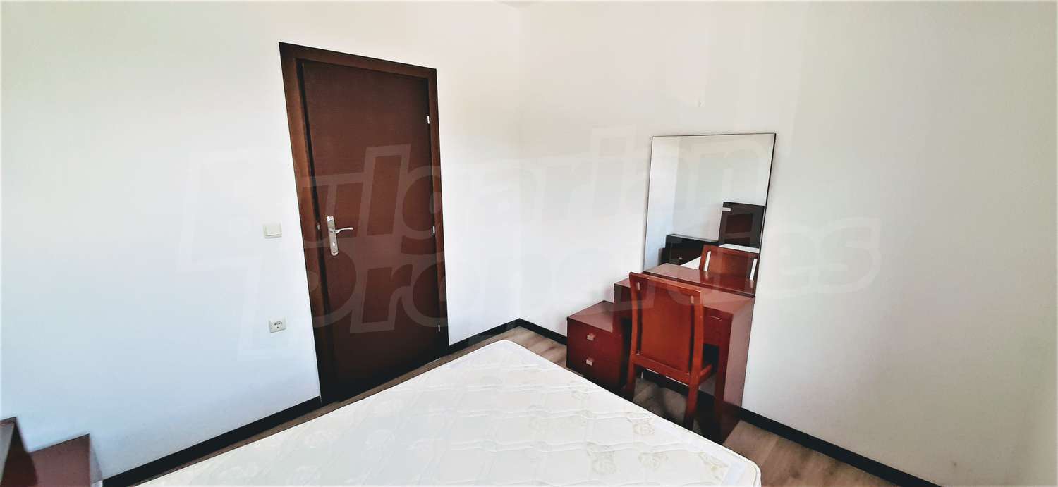 Gallery Picture 8