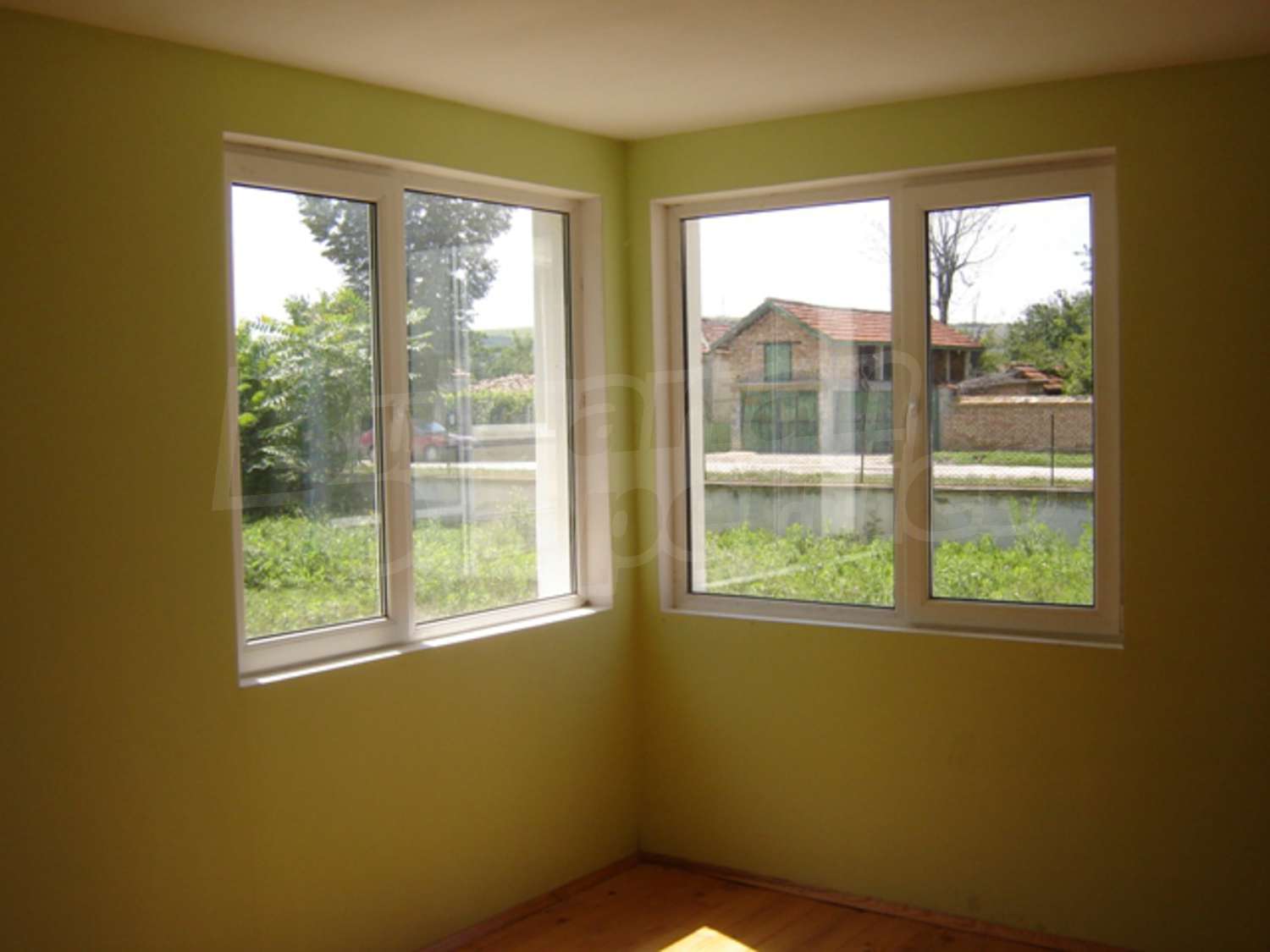 Gallery Picture 10