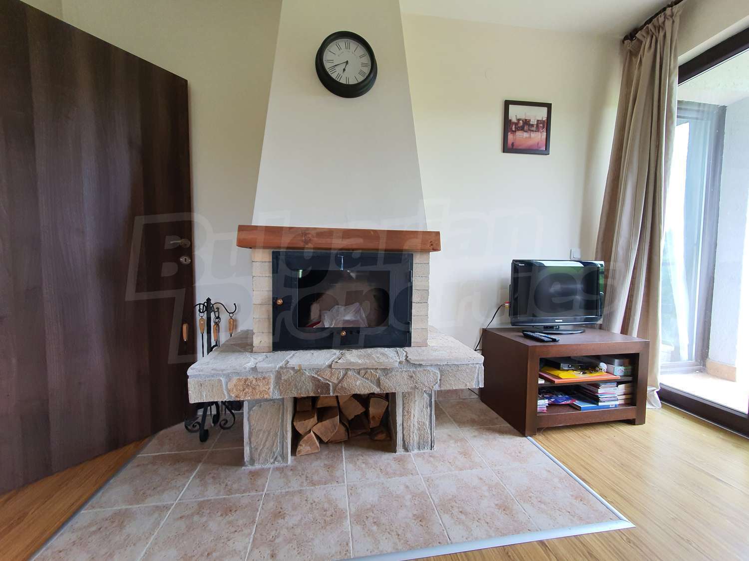 Gallery Picture 10