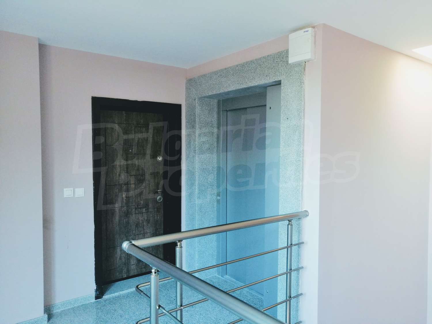 Gallery Picture 14
