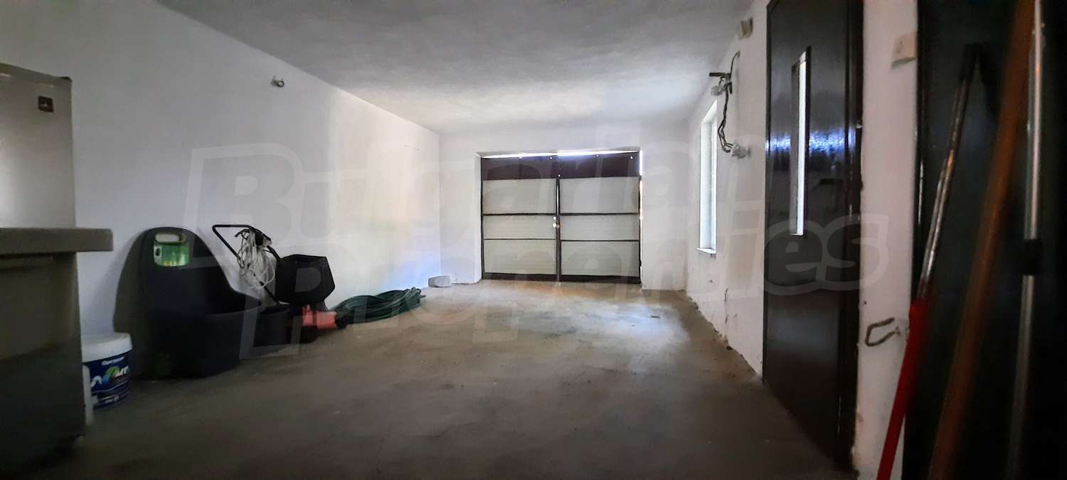 Gallery Picture 9