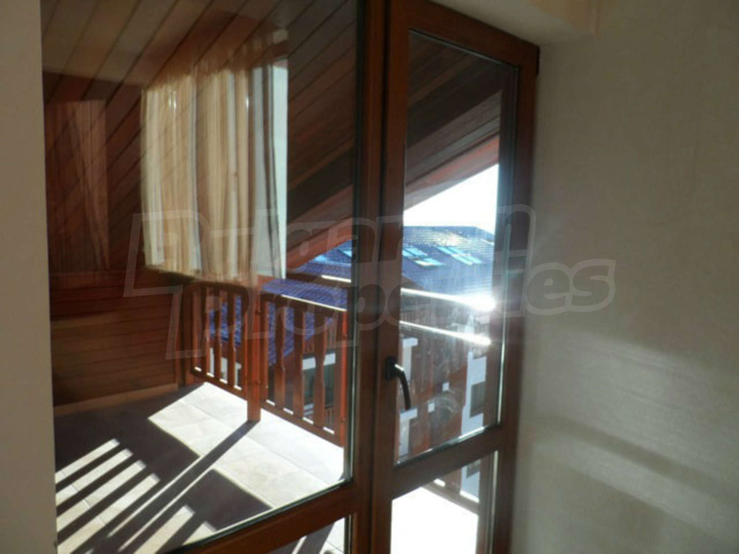 Gallery Picture 12