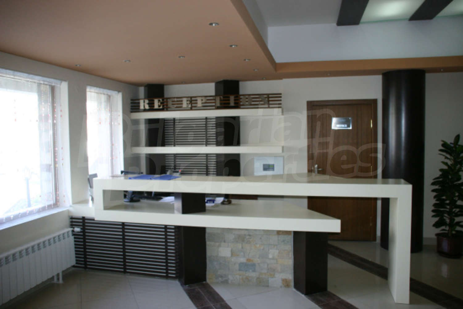 Gallery Picture 17