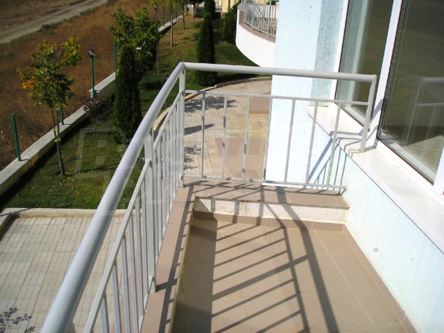 Gallery Picture 29