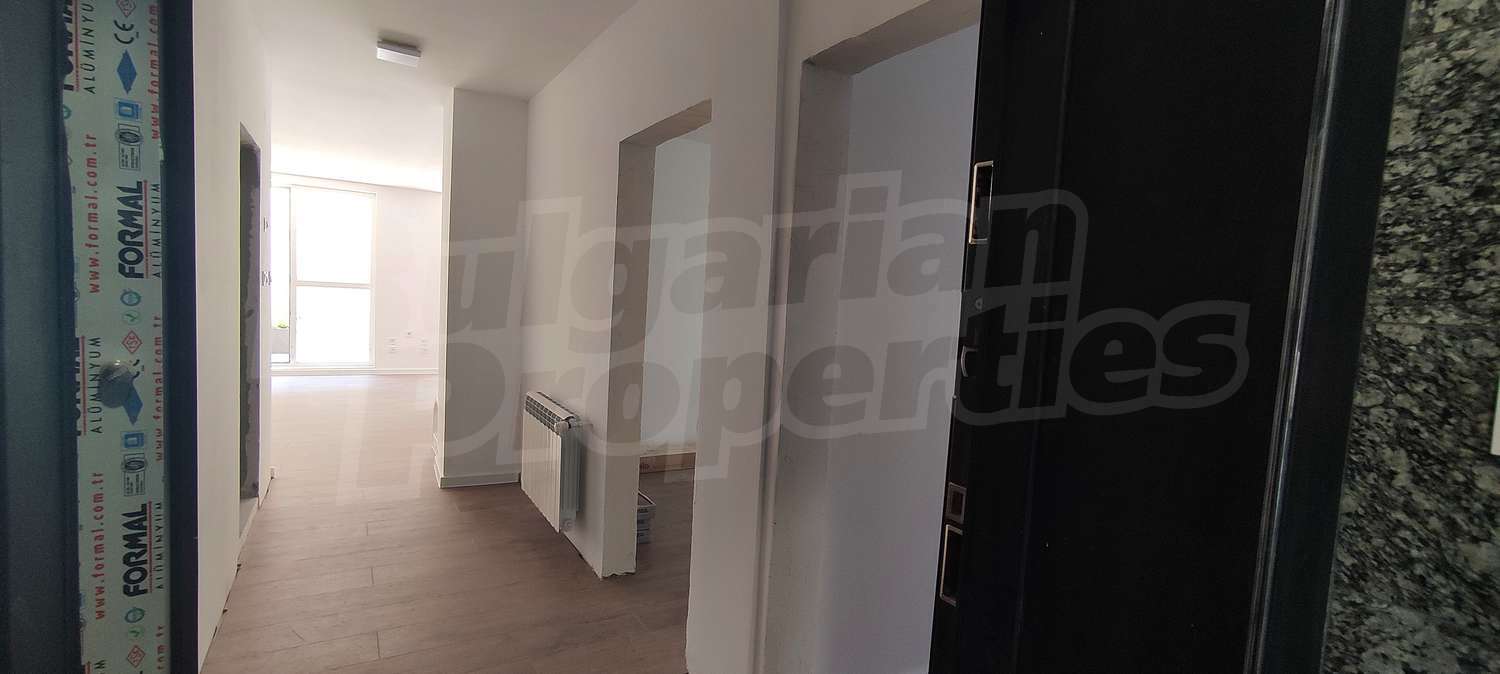 Gallery Picture 15