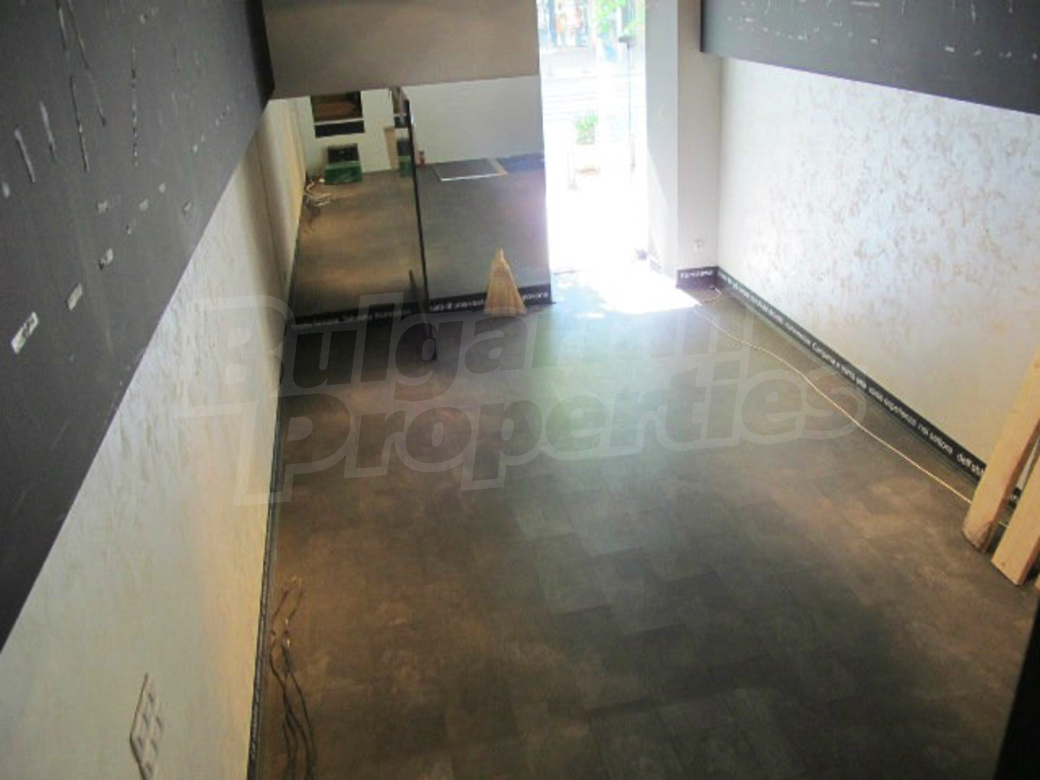 Gallery Picture 9