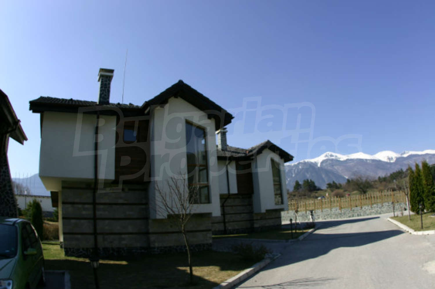 Gallery Picture 28