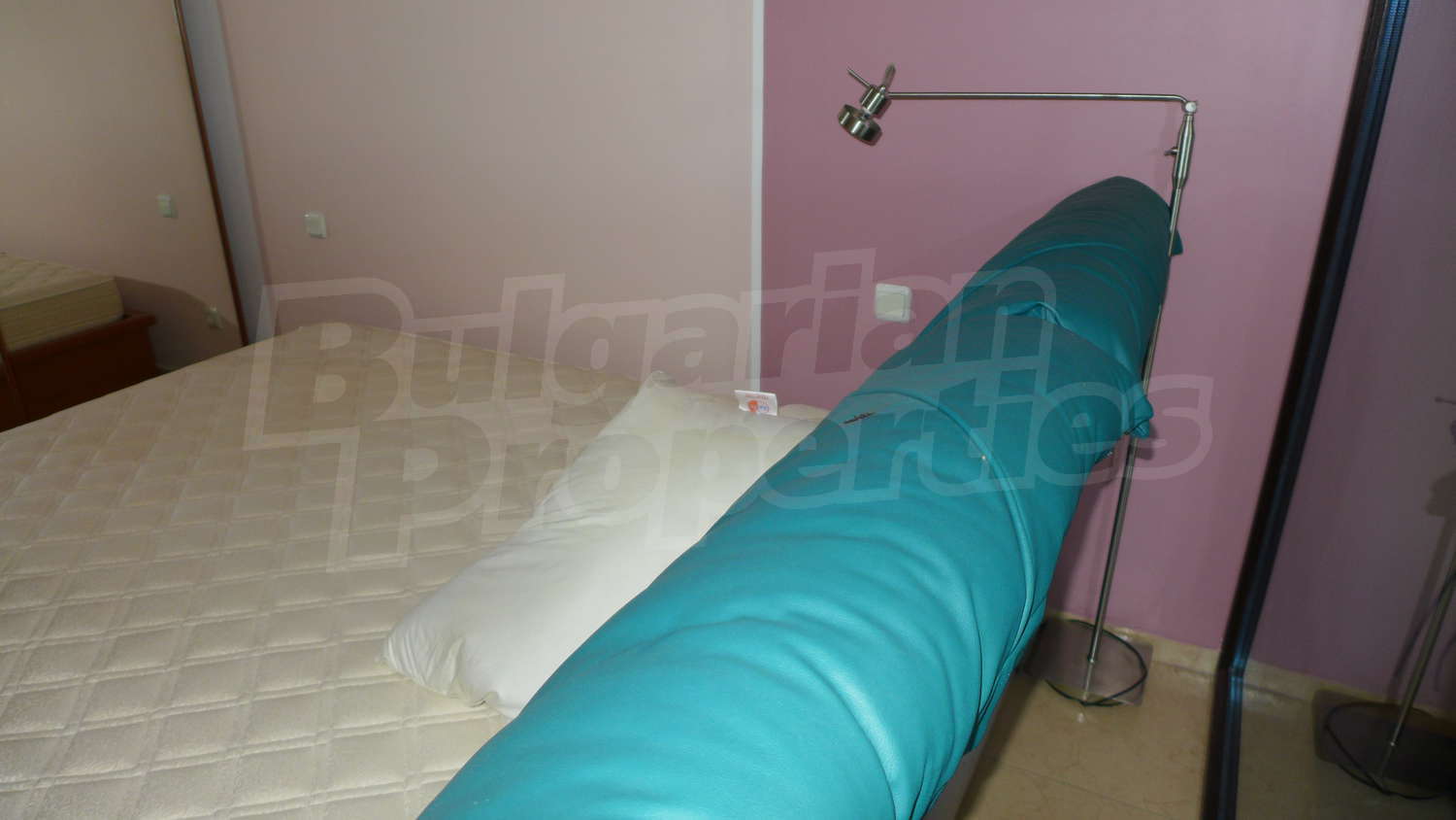 Gallery Picture 24