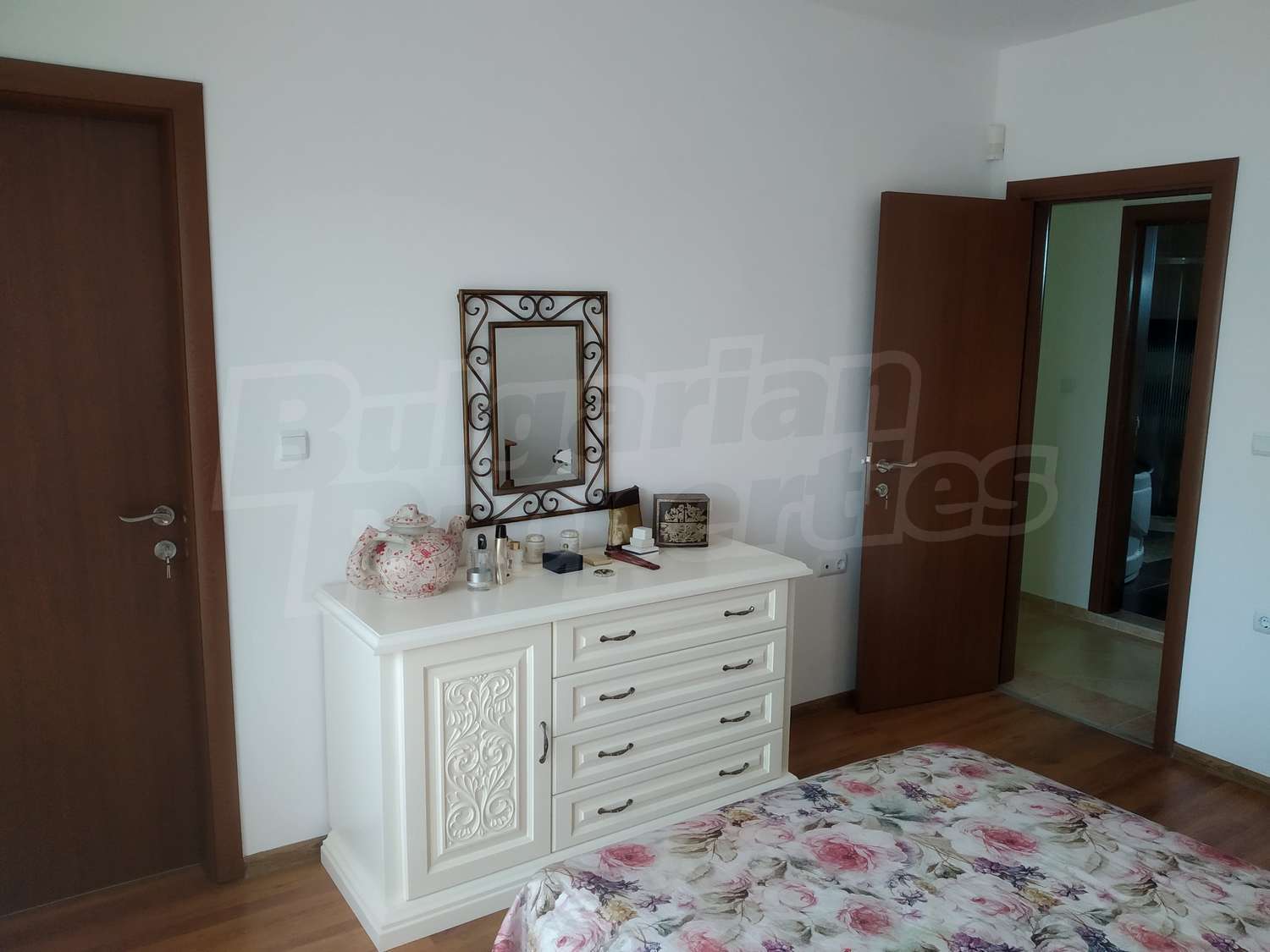 Gallery Picture 17