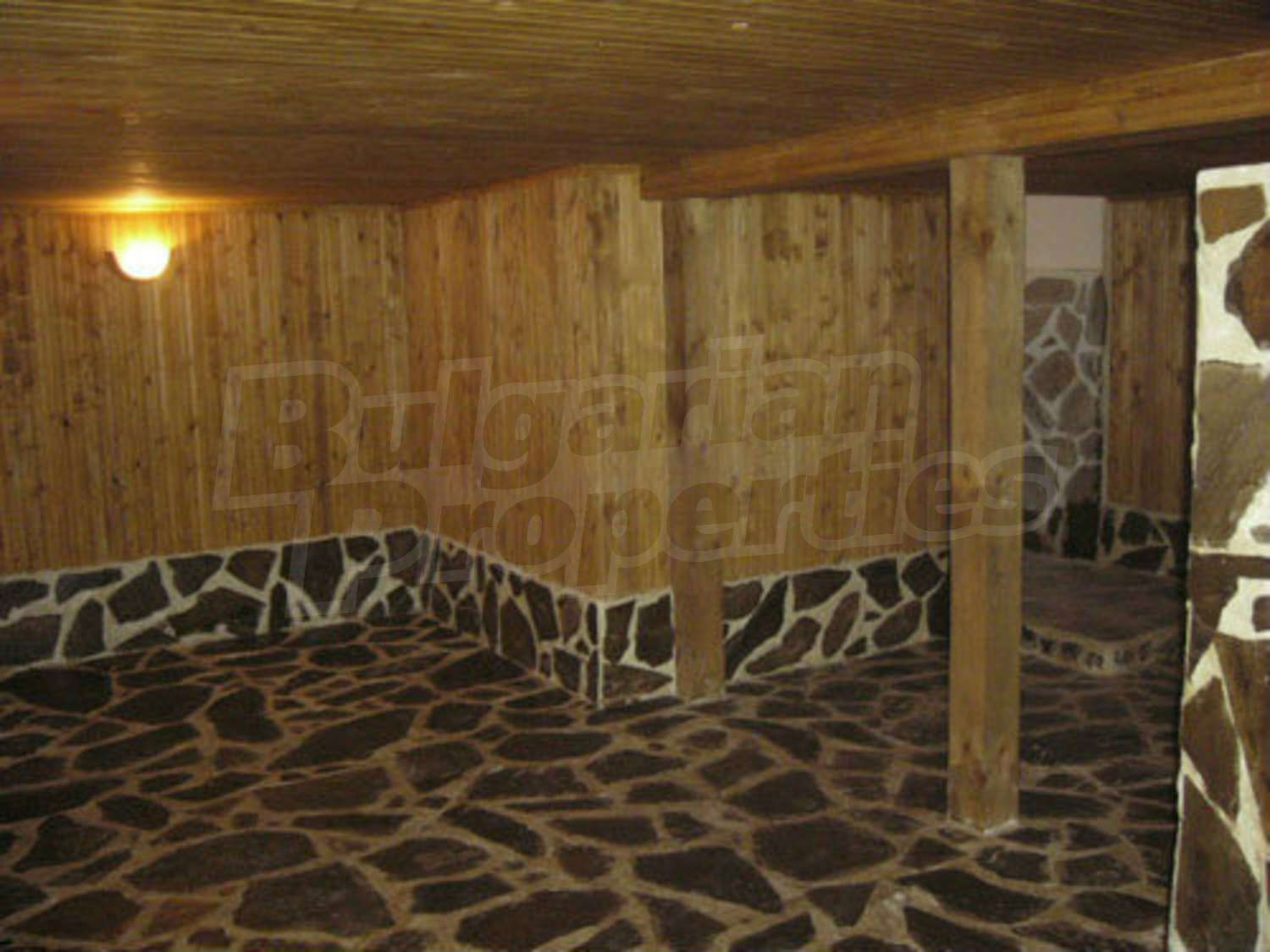 Gallery Picture 8