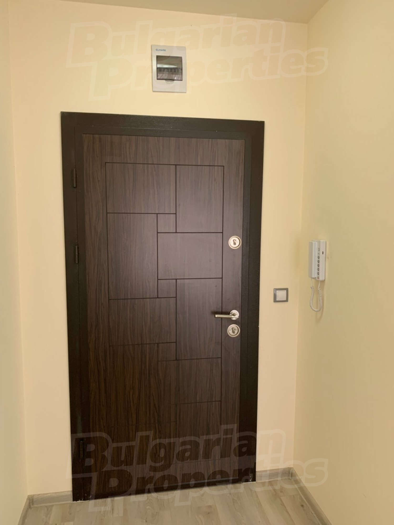 Gallery Picture 10