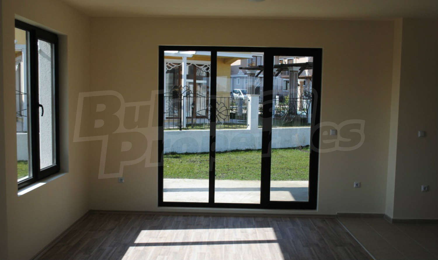Gallery Picture 14