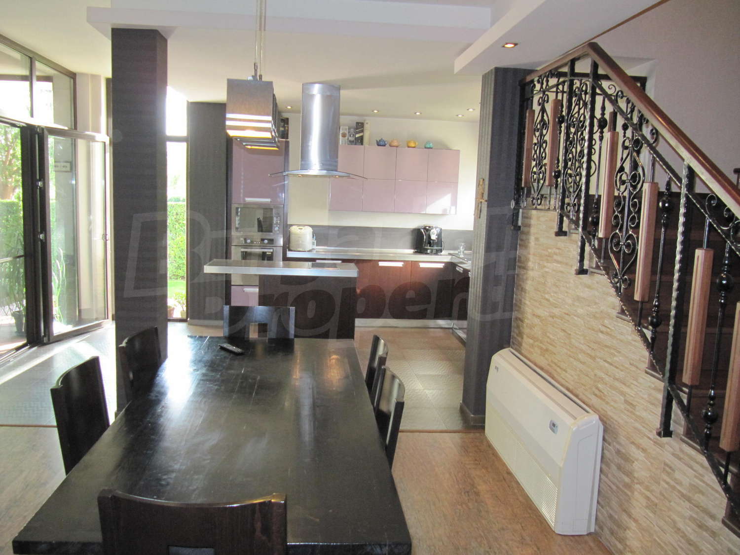 Gallery Picture 11