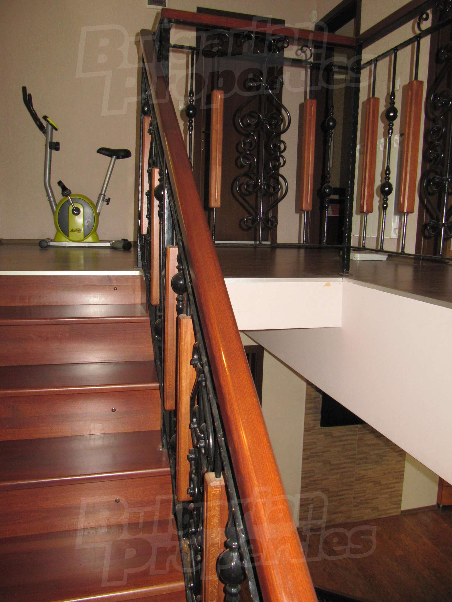 Gallery Picture 16