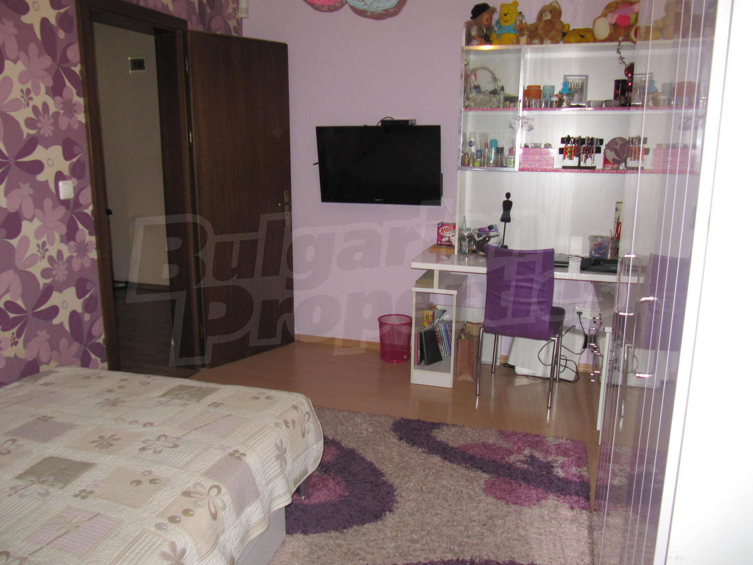 Gallery Picture 19