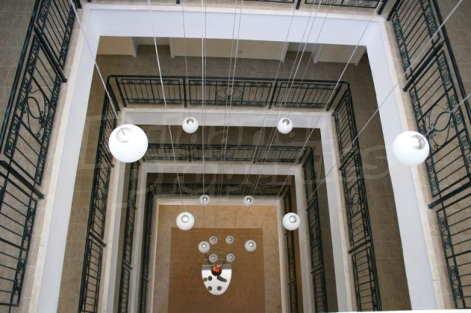 Gallery Picture 9