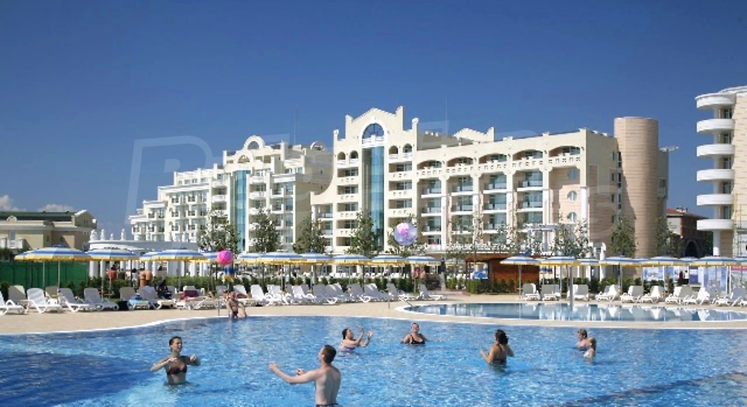 2bedroom apartment for sale in Pomorie, Bulgaria. Fully furnished two