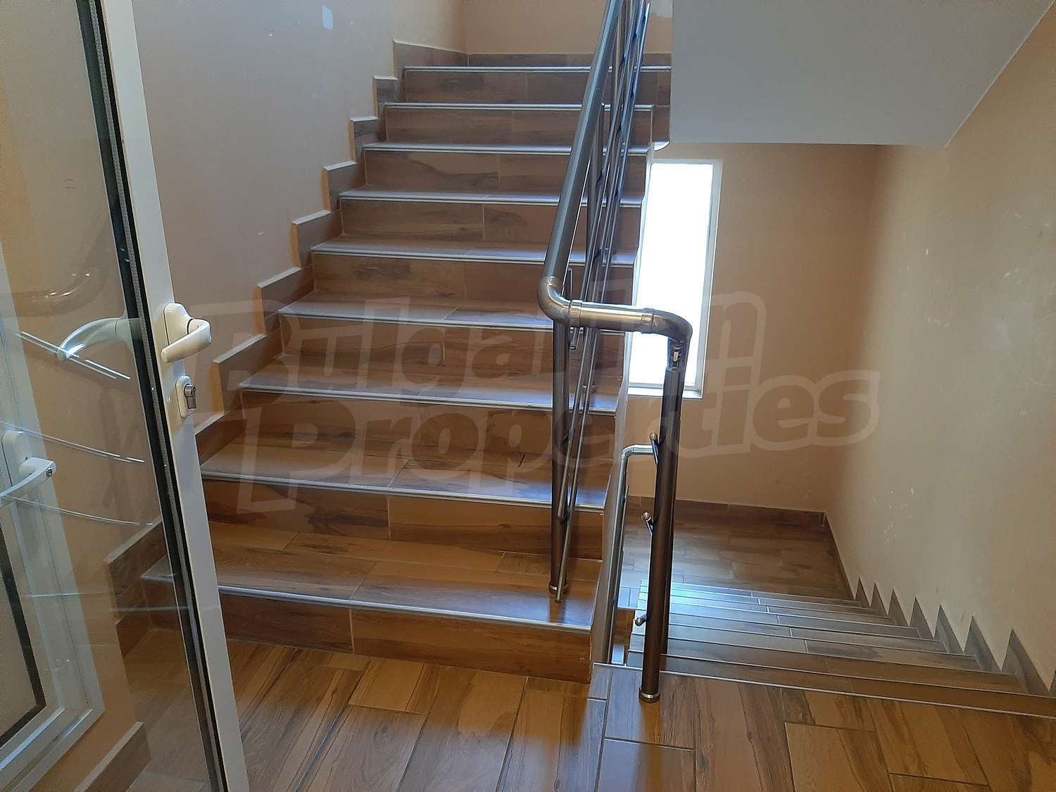 Gallery Picture 29