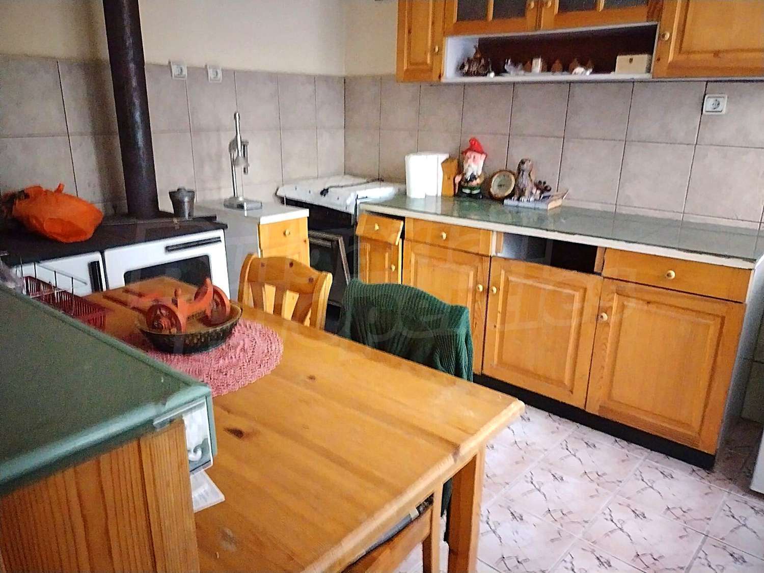 Solid three-storey villa with garden 55 km from Sofia