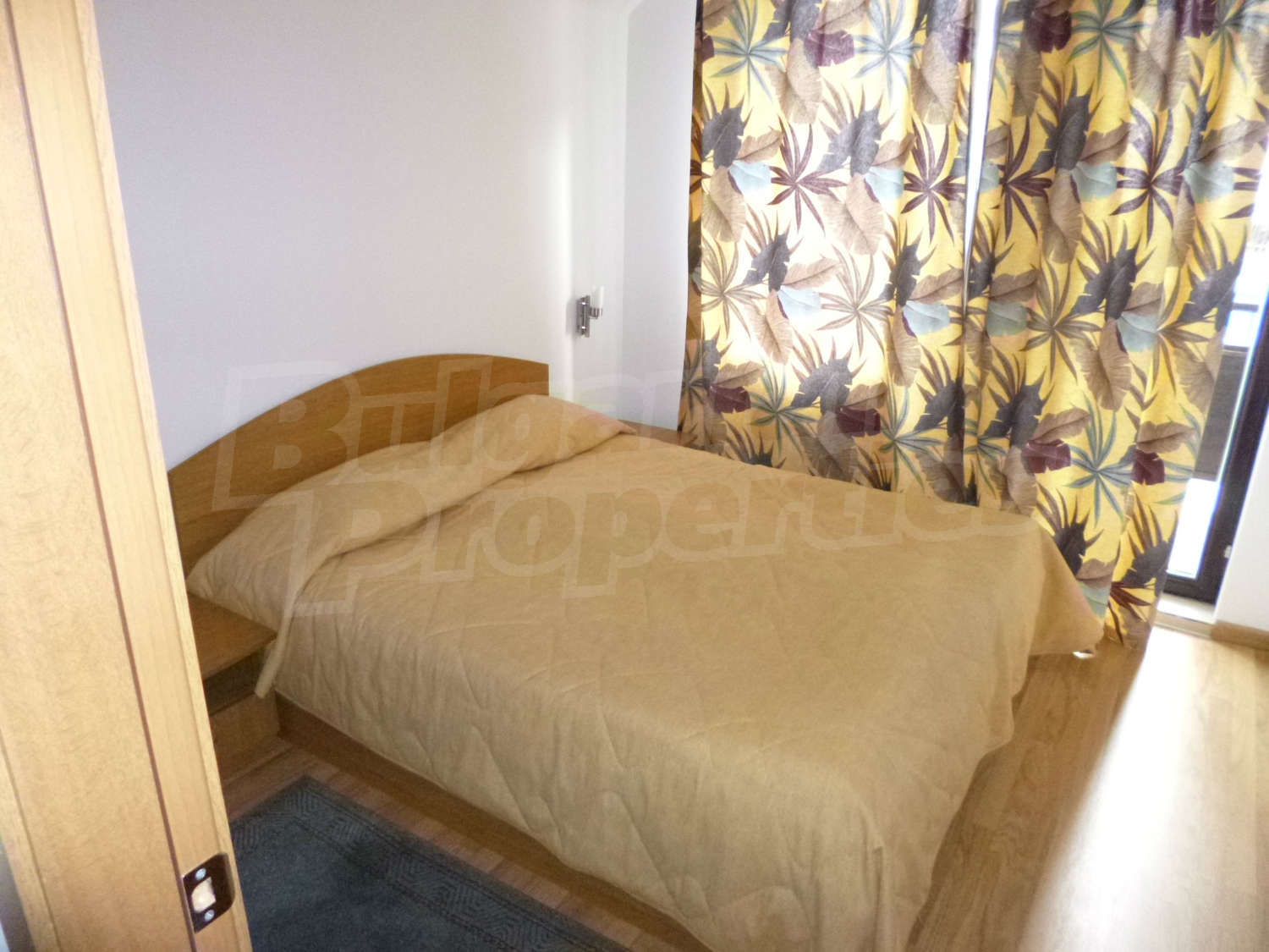 Gallery Picture 10