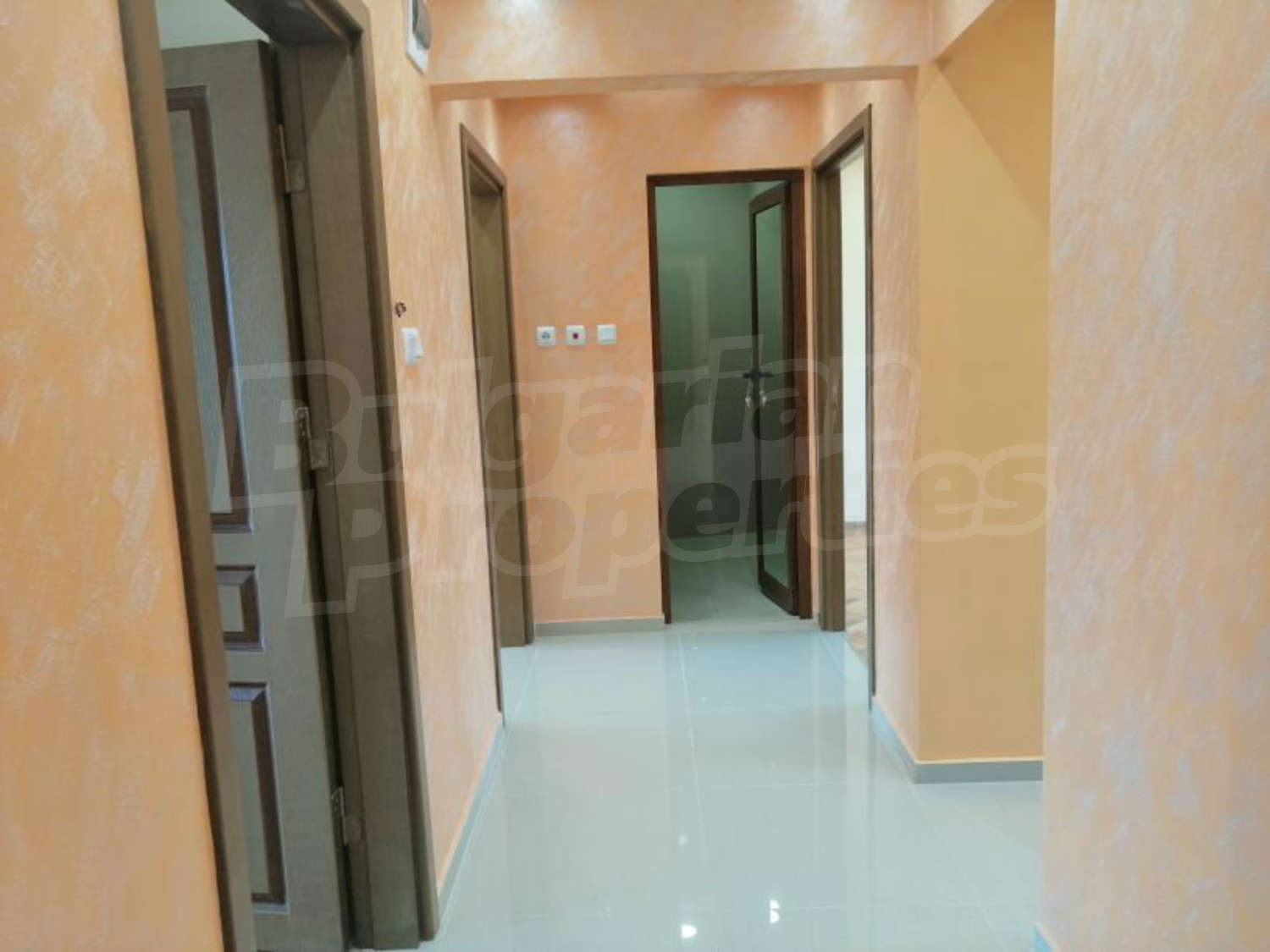 Gallery Picture 14
