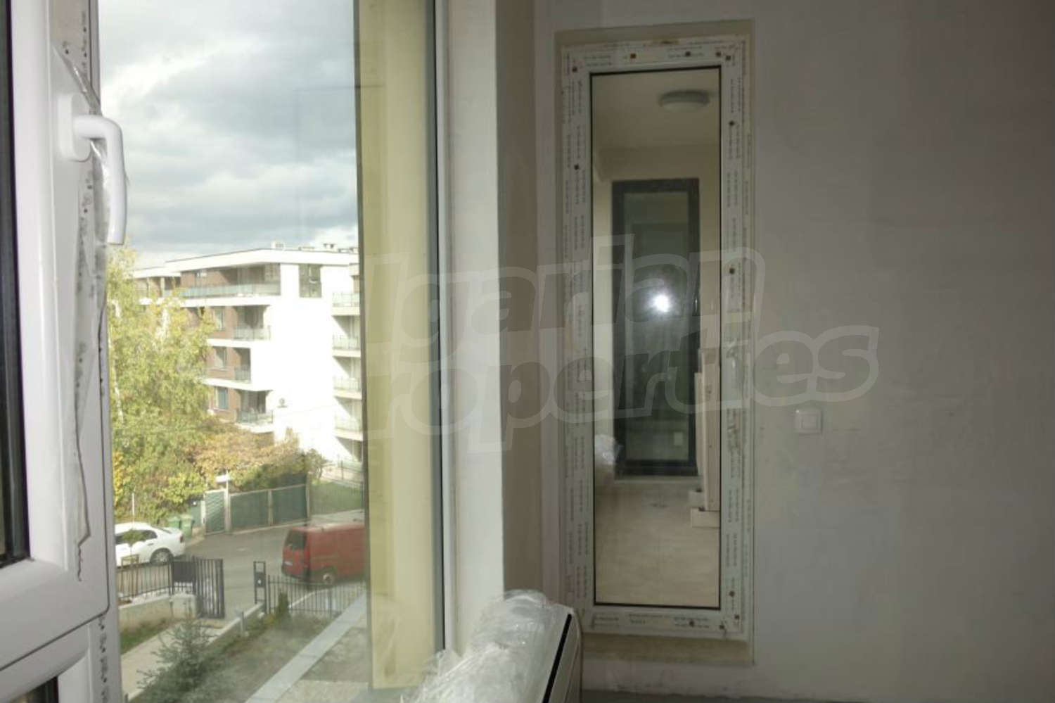Gallery Picture 9
