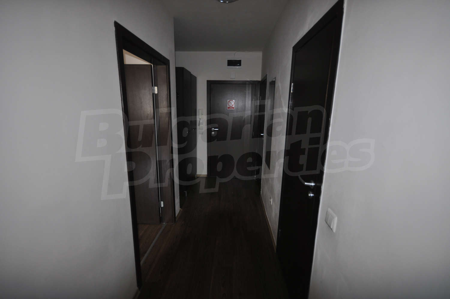 Gallery Picture 9