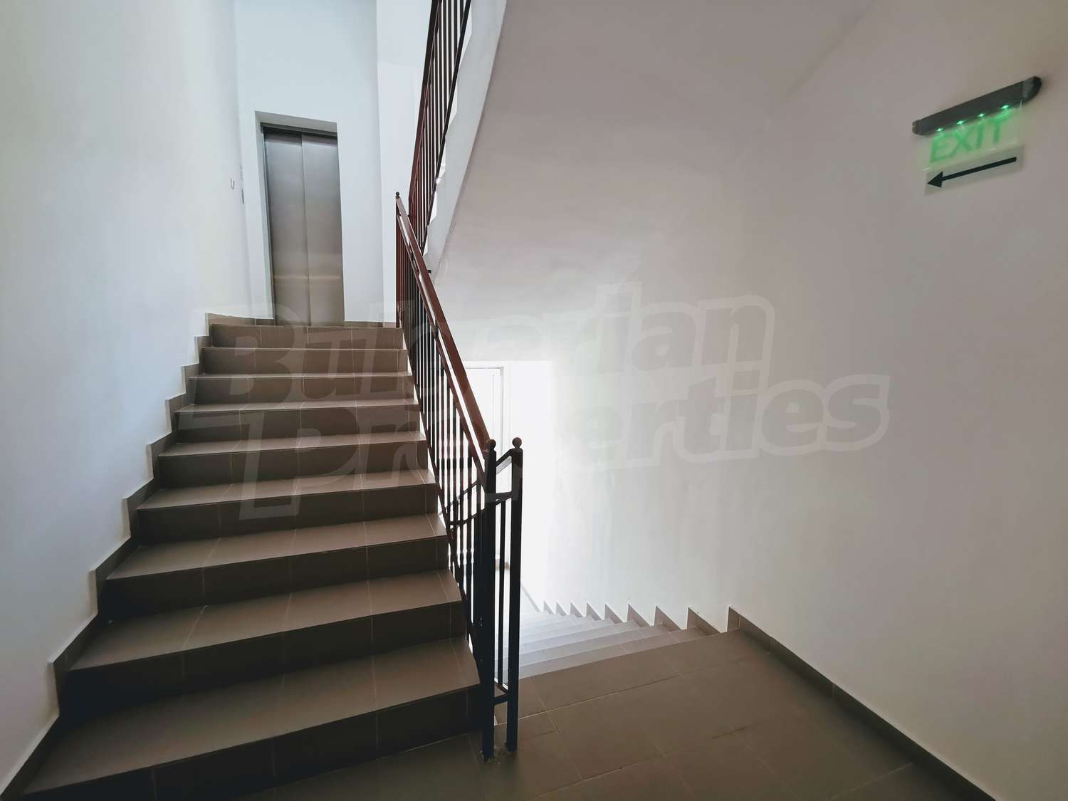 Gallery Picture 17